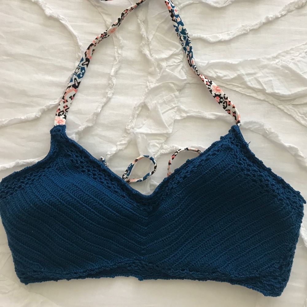 Bikini top
